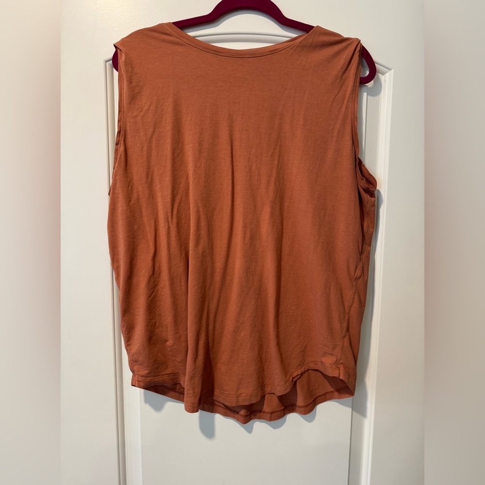 lululemon athletica Terracotta Muscle Tee